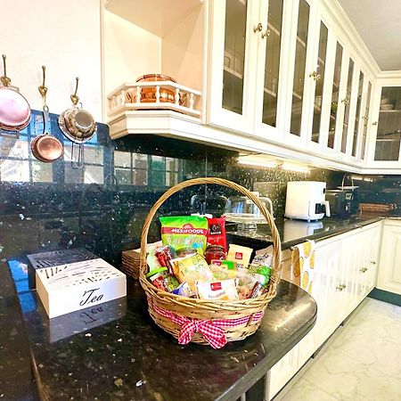 Villa Casacara Marbella Beachside Costabella -Spain エクステリア 写真