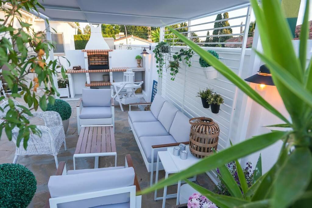 Villa Casacara Marbella Beachside Costabella -Spain エクステリア 写真