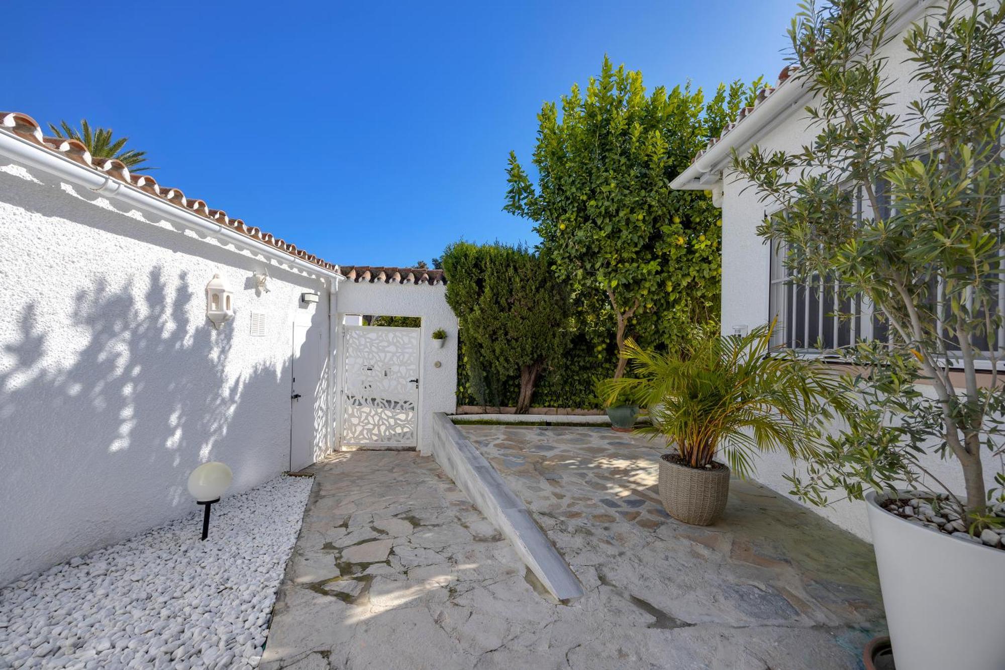 Villa Casacara Marbella Beachside Costabella -Spain エクステリア 写真