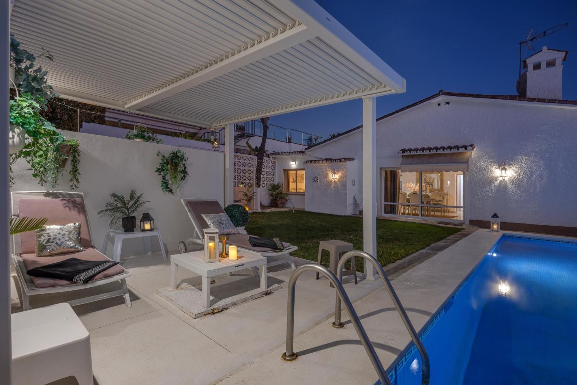Villa Casacara Marbella Beachside Costabella -Spain エクステリア 写真