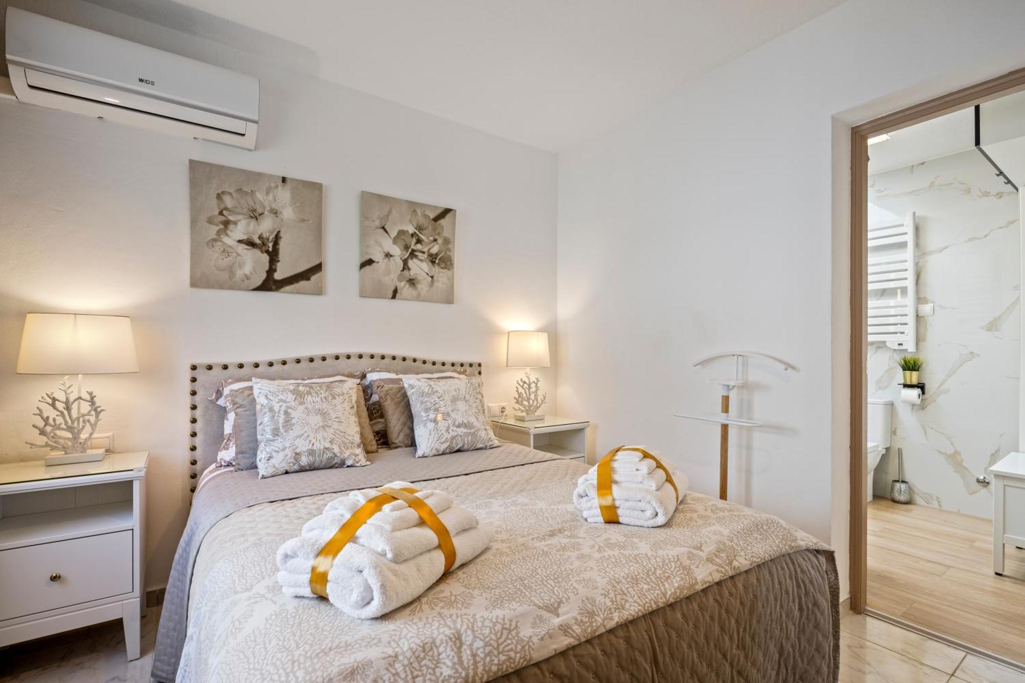 Villa Casacara Marbella Beachside Costabella -Spain エクステリア 写真