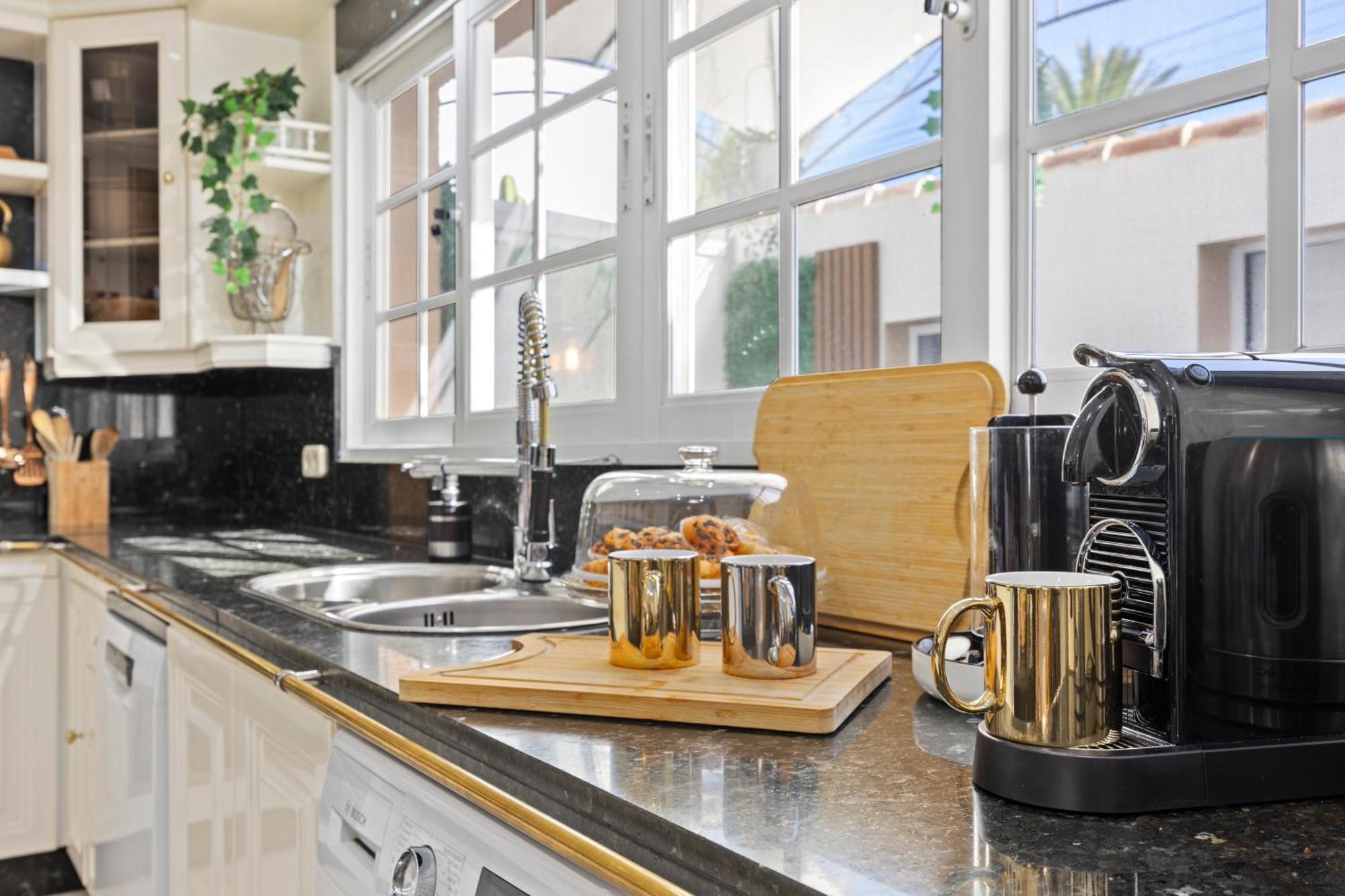 Villa Casacara Marbella Beachside Costabella -Spain エクステリア 写真